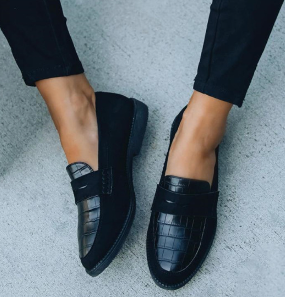 Women's Black Leather Loafers - Croc Pattern, Comfortable Fit